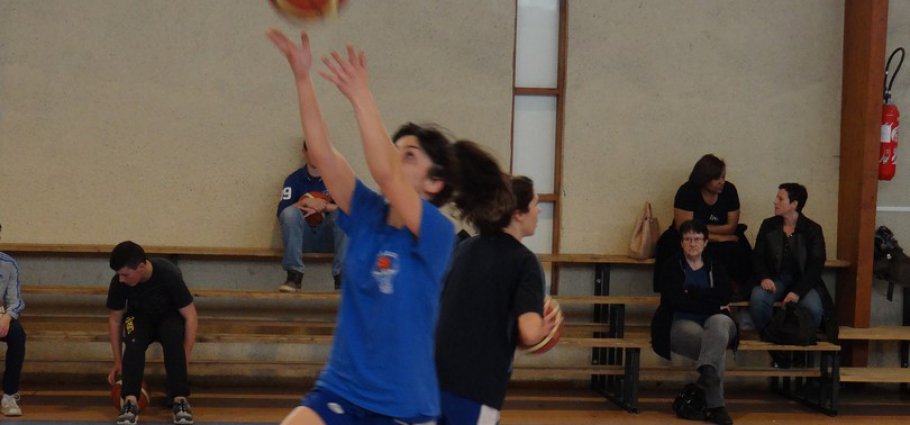 03/04 seniors filles 2 vs Grateloup